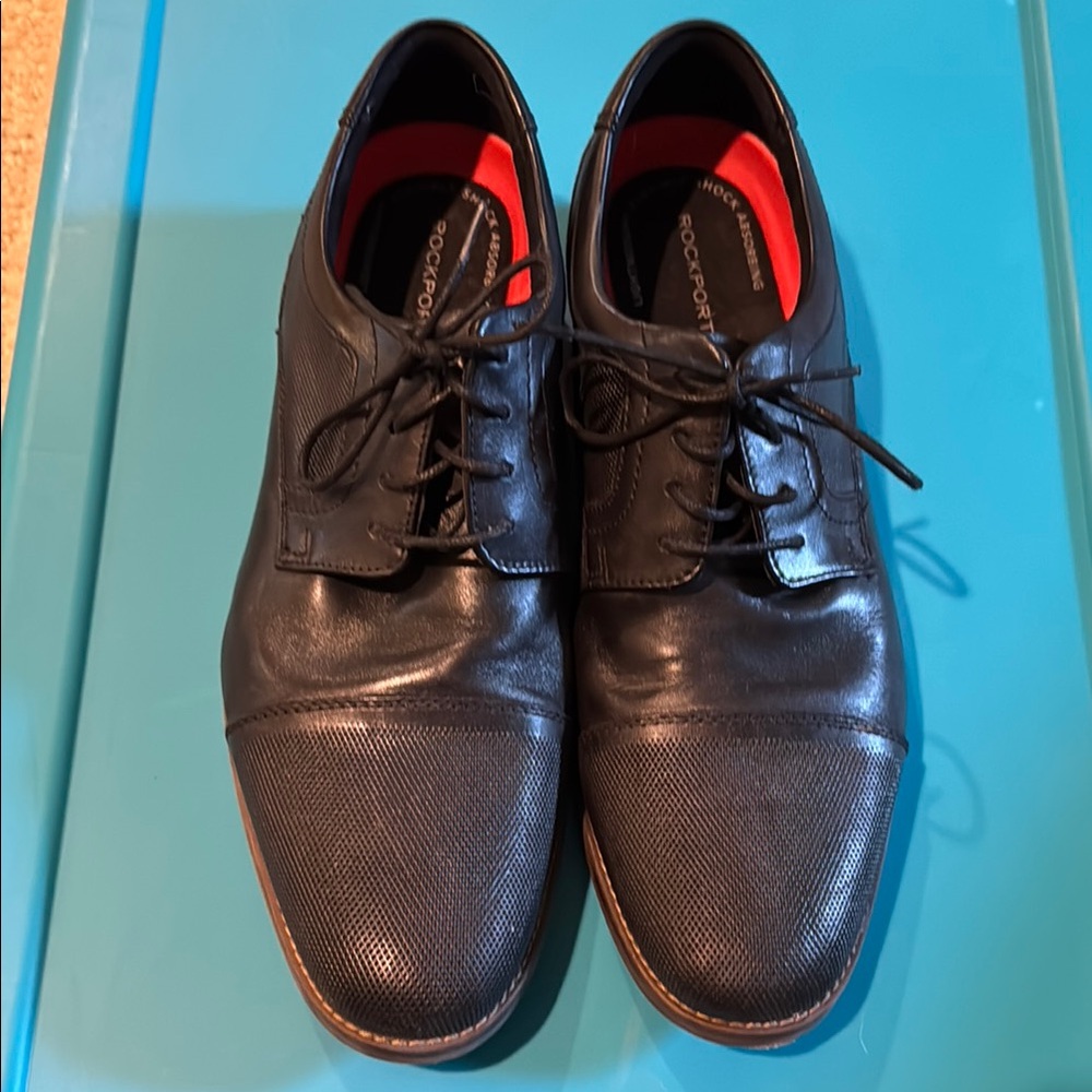 Rockport Black Leather Oxfords for Timeless Elegance size 11